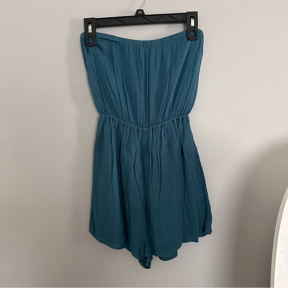 Green Strapless Hollister Romper - Picture 4 of 4